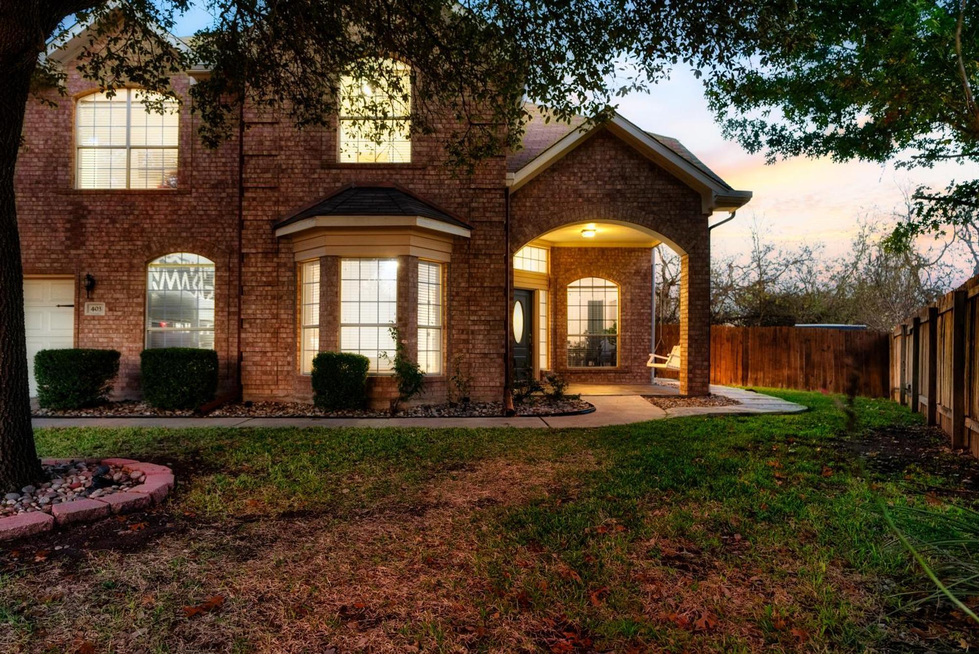 Stunning Family Home With Pool & Hot Tub - Sleeps 17 Флюгервилль Экстерьер фото