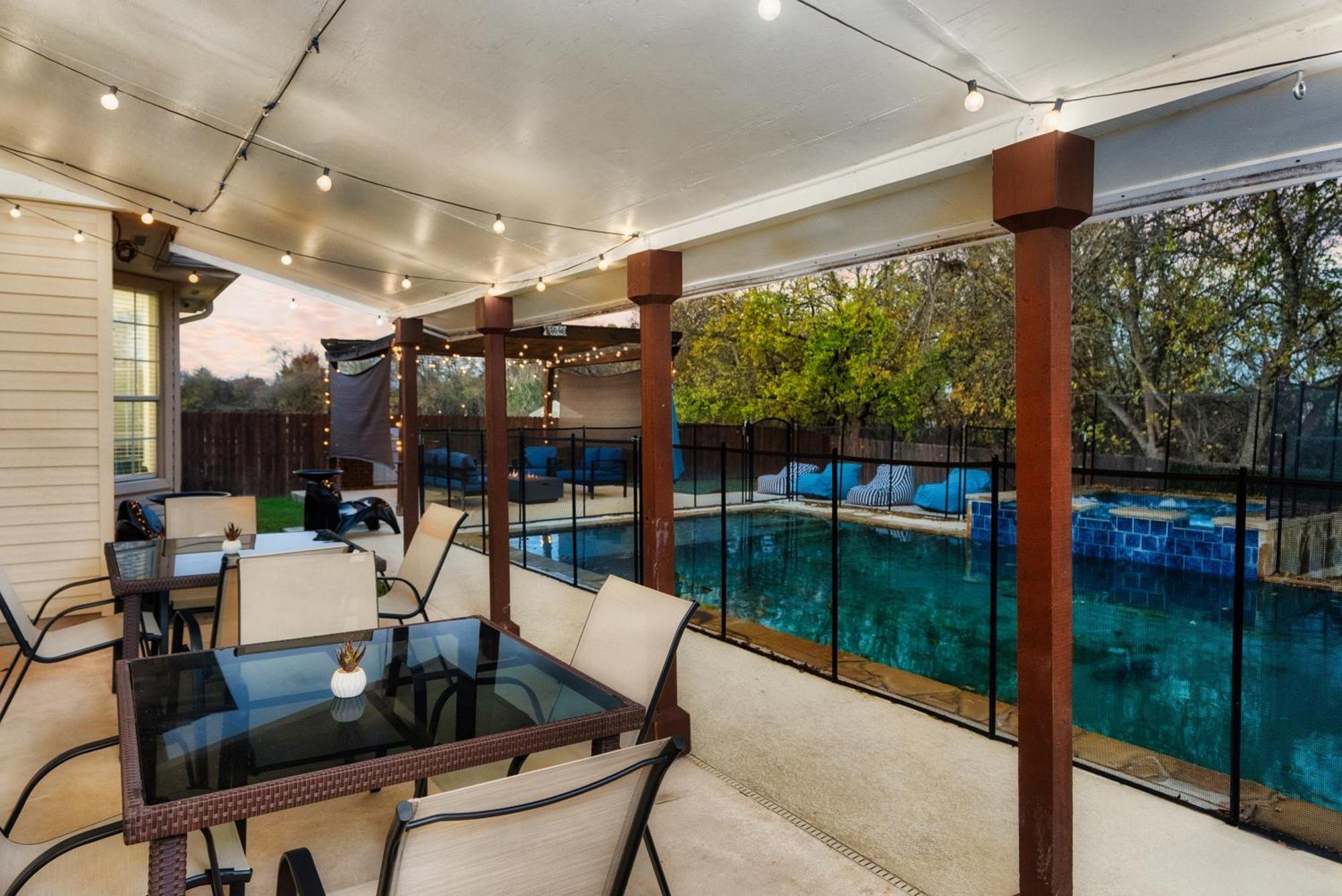 Stunning Family Home With Pool & Hot Tub - Sleeps 17 Флюгервилль Экстерьер фото